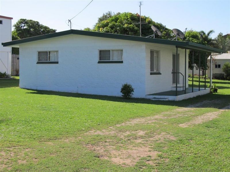 112 Powell Street, Bowen QLD 4805