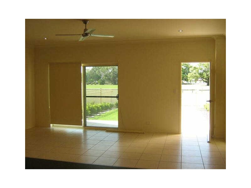 6/1 Murroona Street, Bowen QLD 4805
