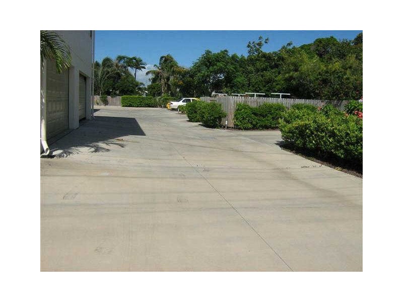 6/1 Murroona Street, Bowen QLD 4805