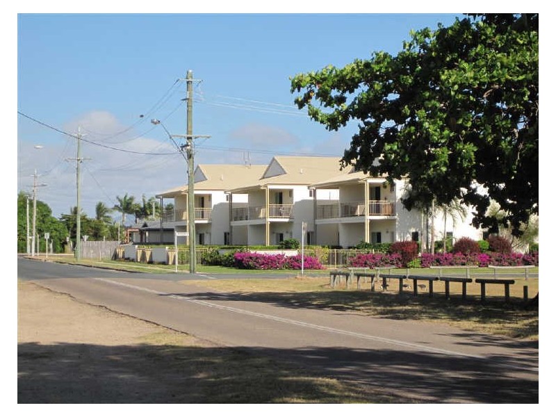 6/1 Murroona Street, Bowen QLD 4805