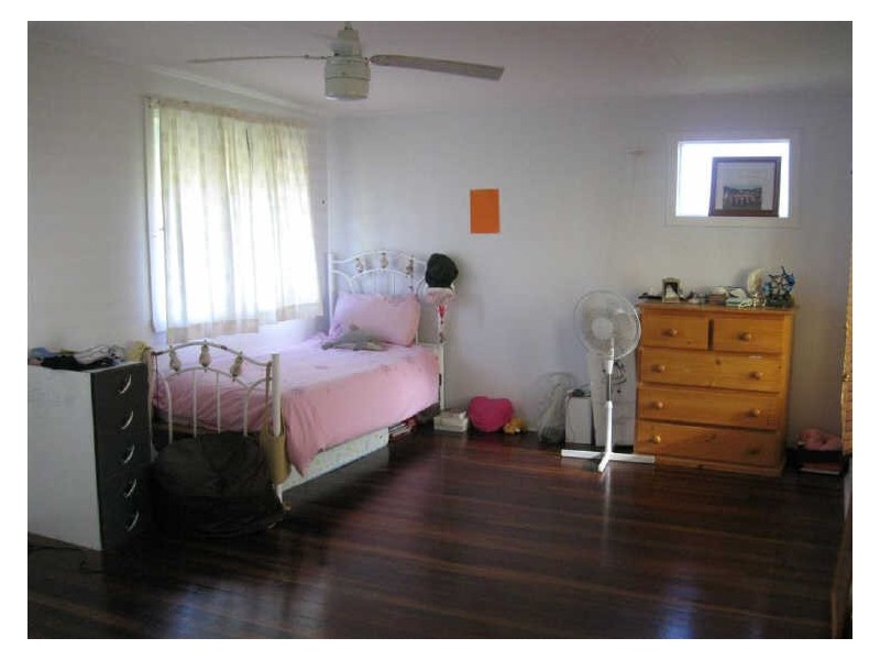 34 Pitcain Avenue, Bowen QLD 4805