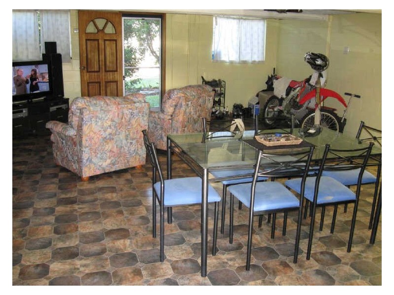 34 Pitcain Avenue, Bowen QLD 4805