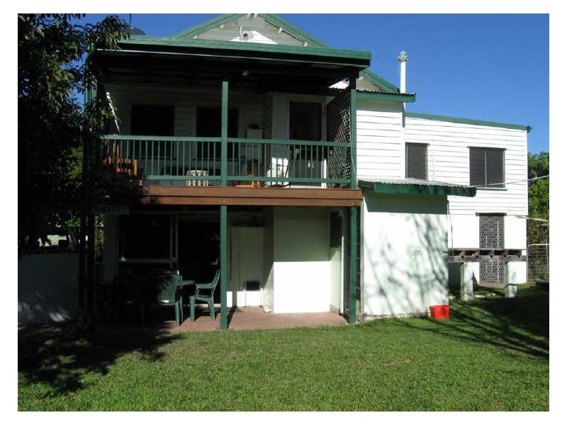 34 Pitcain Avenue, Bowen QLD 4805