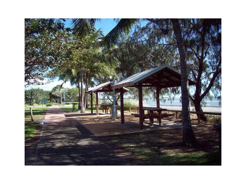 25 Tea Tree Close, Bowen QLD 4805