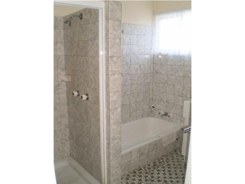 17 McDougal Street, Bowen QLD 4805