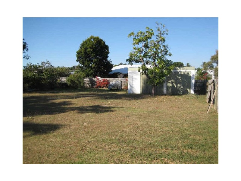 4 Kent Street, Bowen QLD 4805