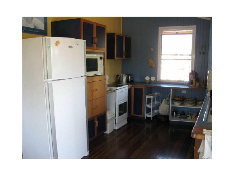 40 Reynolds Street, Bowen QLD 4805