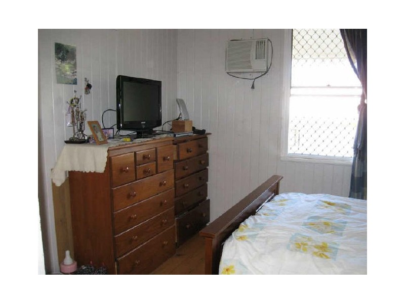 40 Reynolds Street, Bowen QLD 4805