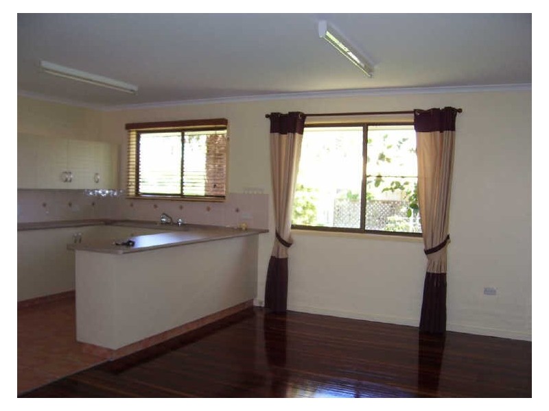 19 West Street, Bowen QLD 4805
