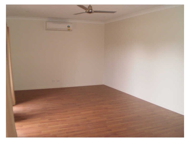 2/34 St Kilda Street, Bowen QLD 4805