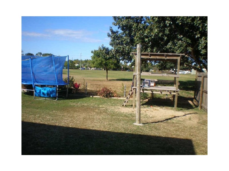 11 Kirkpatrick Court, Bowen QLD 4805