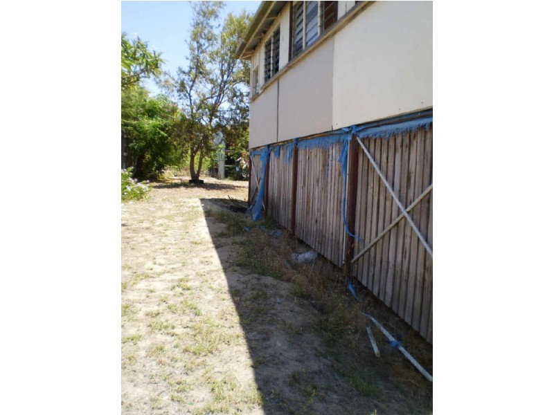 9 Powell Street, Bowen QLD 4805