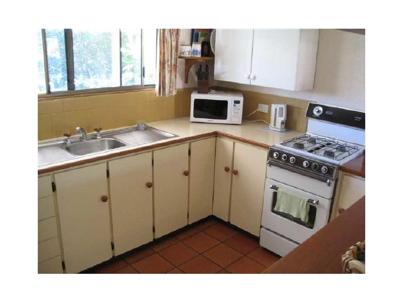 1/18 Marshall Street, Bowen QLD 4805