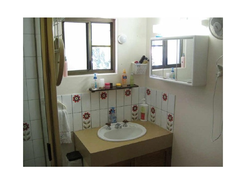 1/18 Marshall Street, Bowen QLD 4805