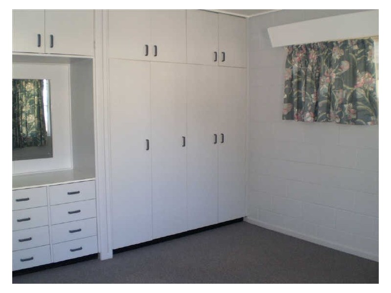 1/57 Poole Street, Bowen QLD 4805