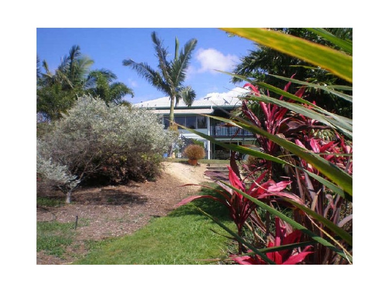 12 Hay Street, Bowen QLD 4805