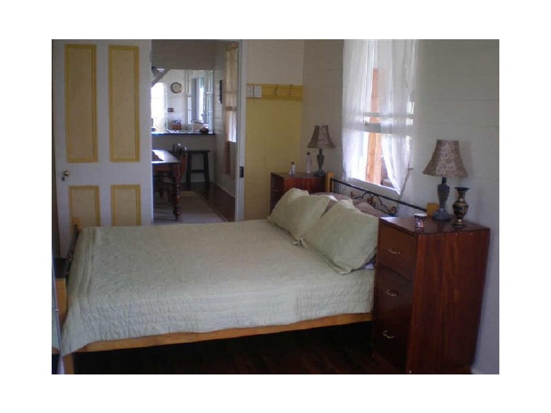 12 Hay Street, Bowen QLD 4805