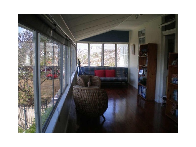 12 Hay Street, Bowen QLD 4805