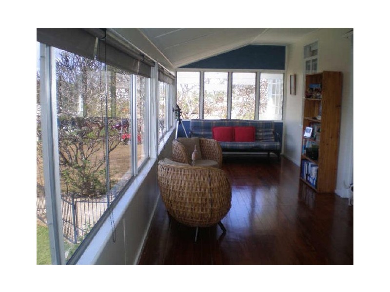 12 Hay Street, Bowen QLD 4805