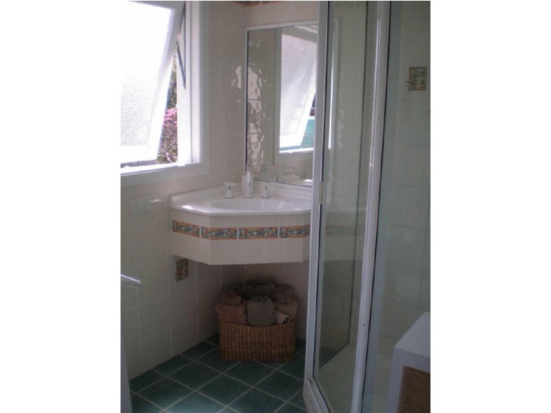 12 Hay Street, Bowen QLD 4805