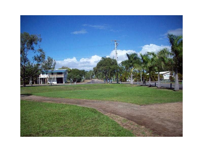 13 Tea Tree Close, Bowen QLD 4805