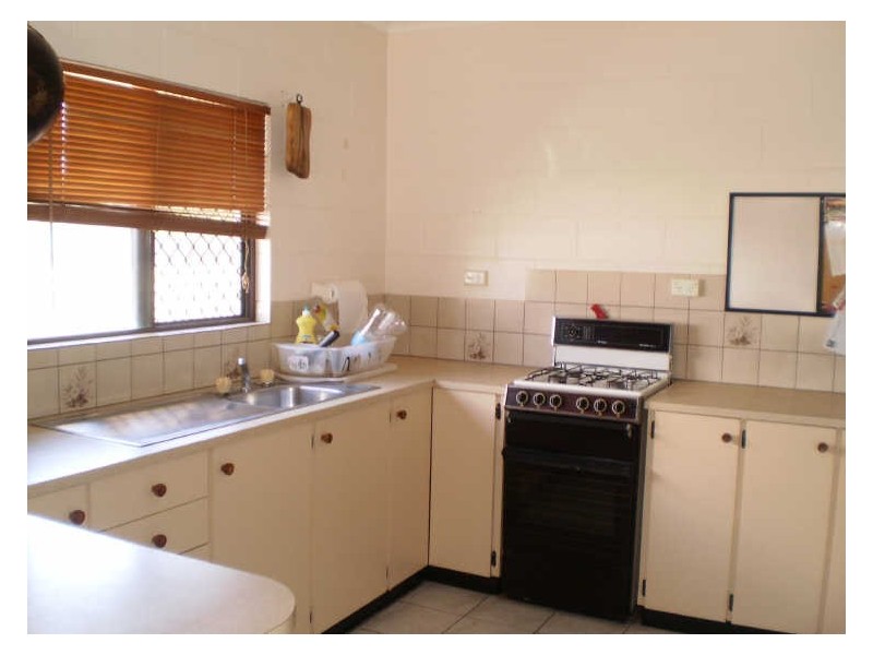 7 Bull Crescent, Bowen QLD 4805