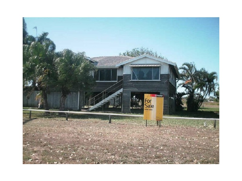 158 Flemington Road, Bowen QLD 4805