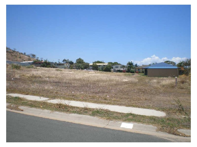 16 Reynolds Street, Bowen QLD 4805