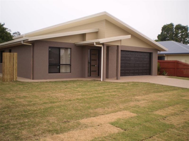 3/7 Catalina Court, Bowen QLD 4805