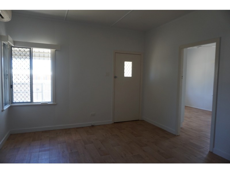 33 Sinclair Street, Bowen QLD 4805