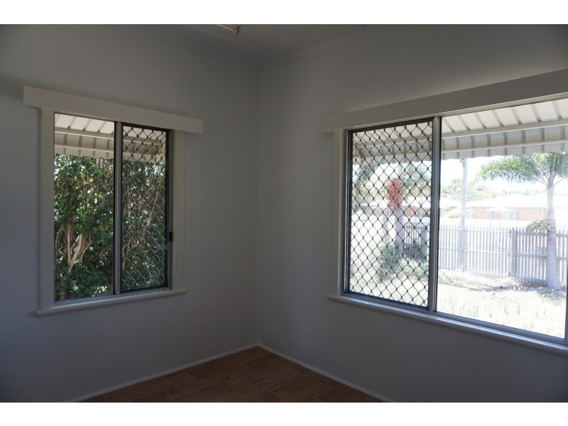 33 Sinclair Street, Bowen QLD 4805