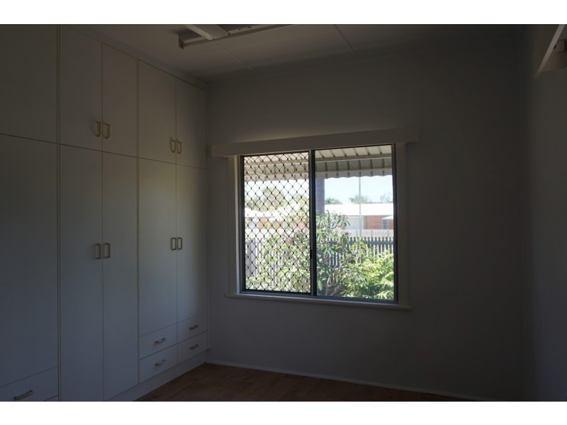 33 Sinclair Street, Bowen QLD 4805