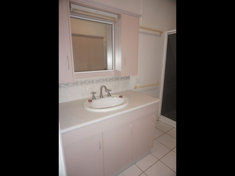 33 Sinclair Street, Bowen QLD 4805