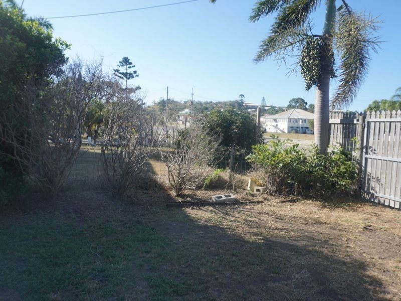 33 Sinclair Street, Bowen QLD 4805