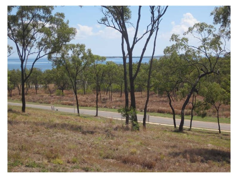 4 Grandview Terrace, Bowen QLD 4805