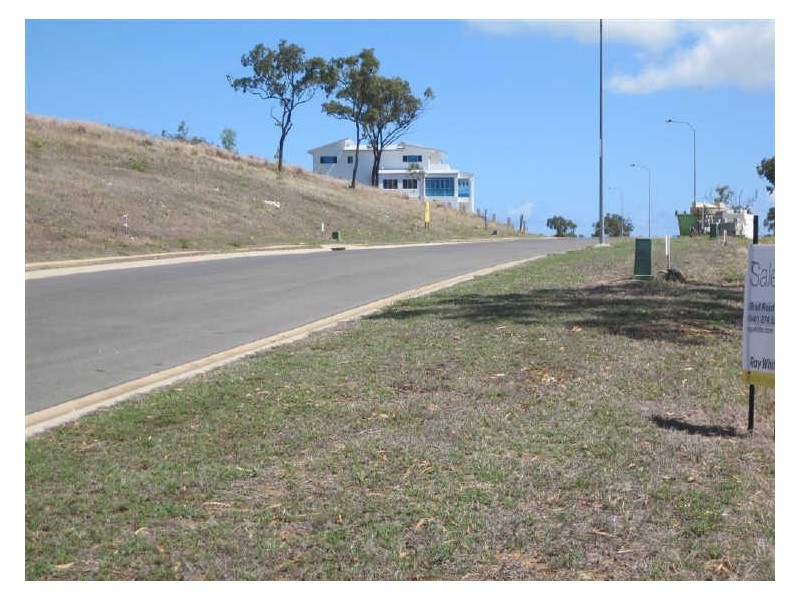 4 Grandview Terrace, Bowen QLD 4805