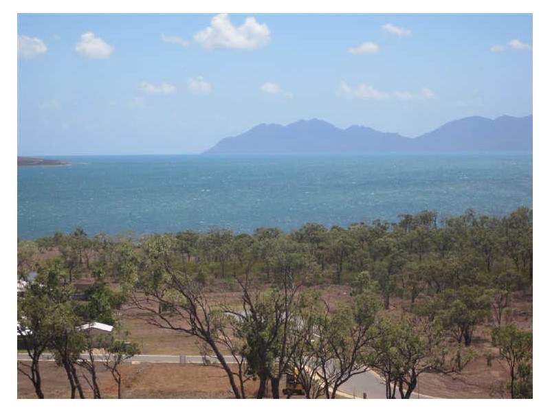 18 Harbour View Terrace, Bowen QLD 4805