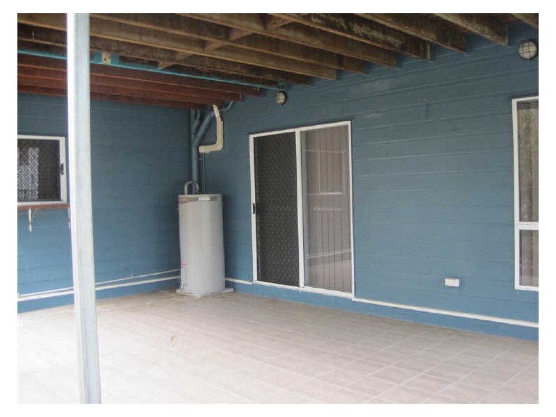 11 Russell Street, Bowen QLD 4805