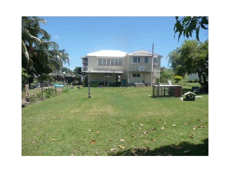 37 Reynolds Street, Bowen QLD 4805