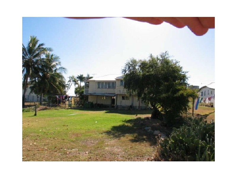 37 Reynolds Street, Bowen QLD 4805