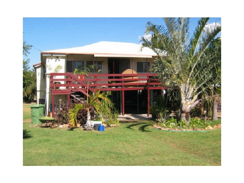37 Reynolds Street, Bowen QLD 4805