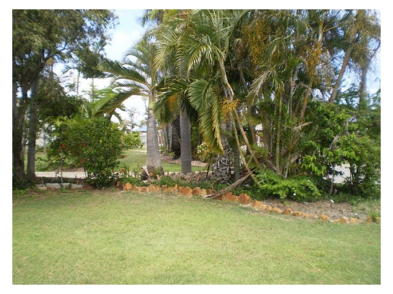 11 Mackenzie Street, Bowen QLD 4805