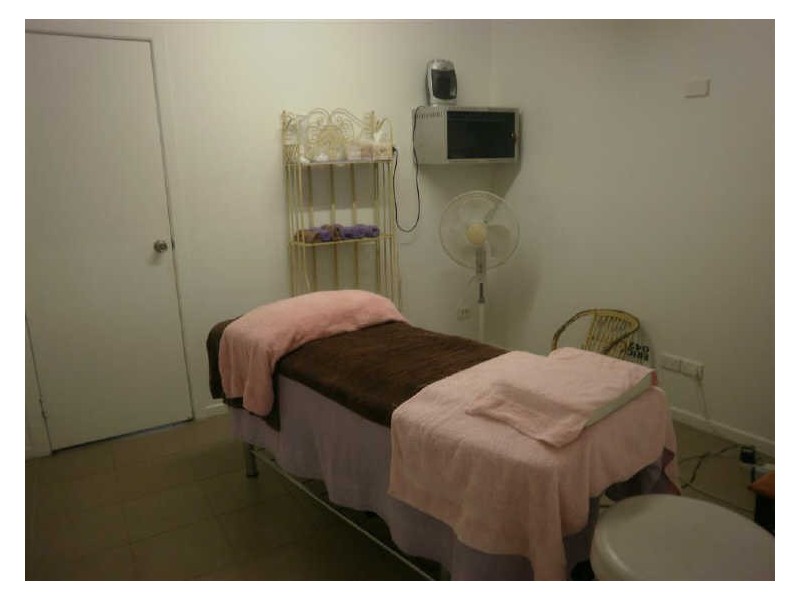 Beaute At The Ville, Collinsville QLD 4804