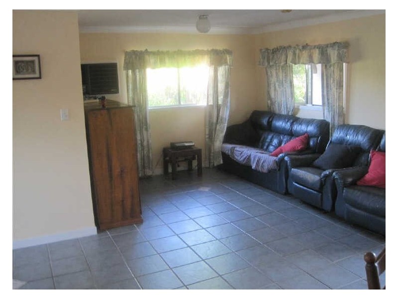 72A Poole Street, Bowen QLD 4805