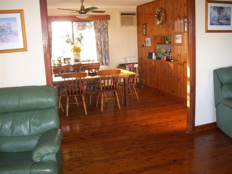 4 Wentworth Street, Bowen QLD 4805