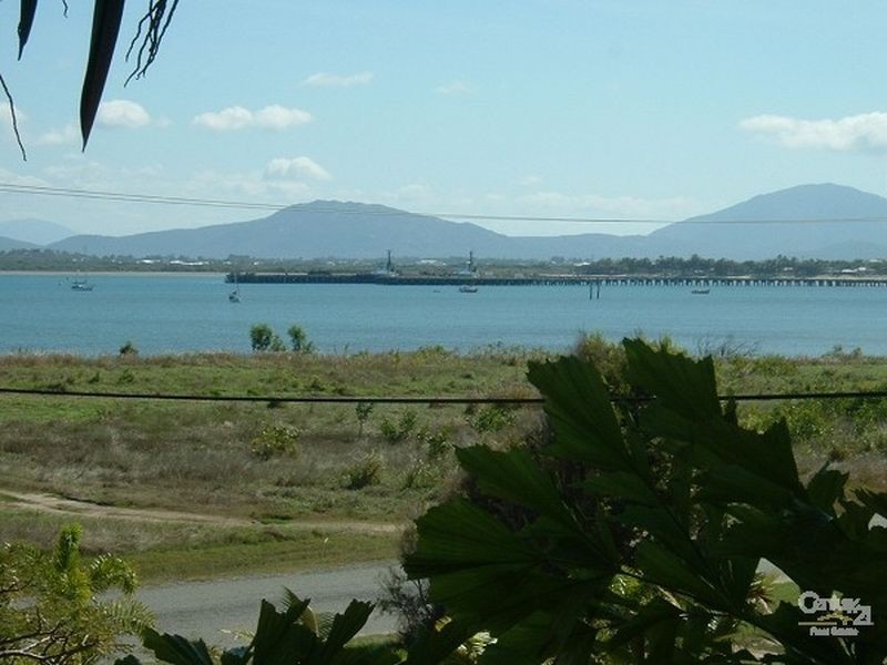 4 Wentworth Street, Bowen QLD 4805