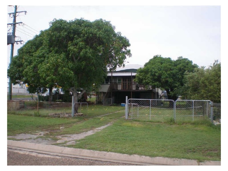 82 Herbert Street, Bowen QLD 4805