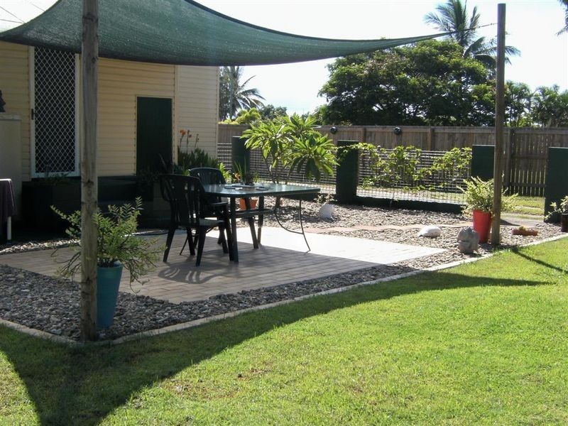 25 Leichhardt Street, Bowen QLD 4805