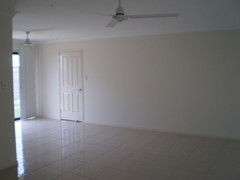 2/98a Williams Street, Bowen QLD 4805