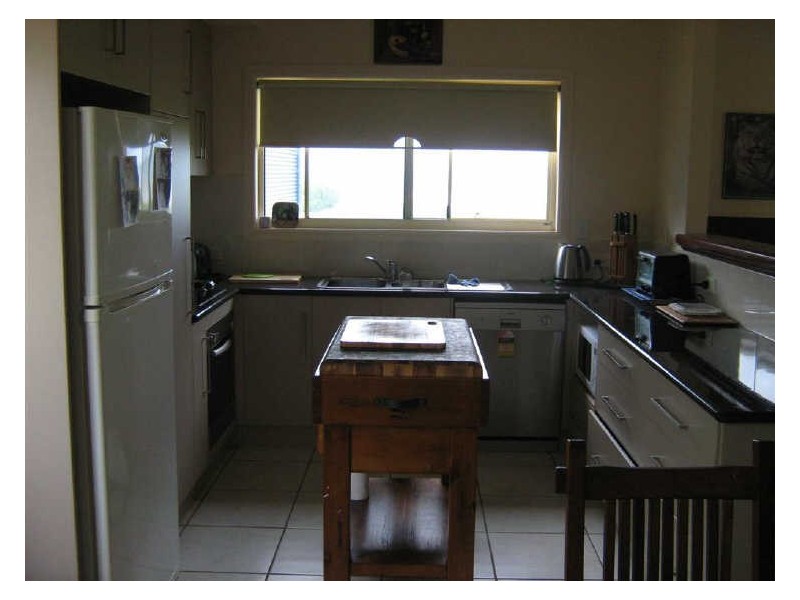 2/104 Dalrymple Street, Bowen QLD 4805